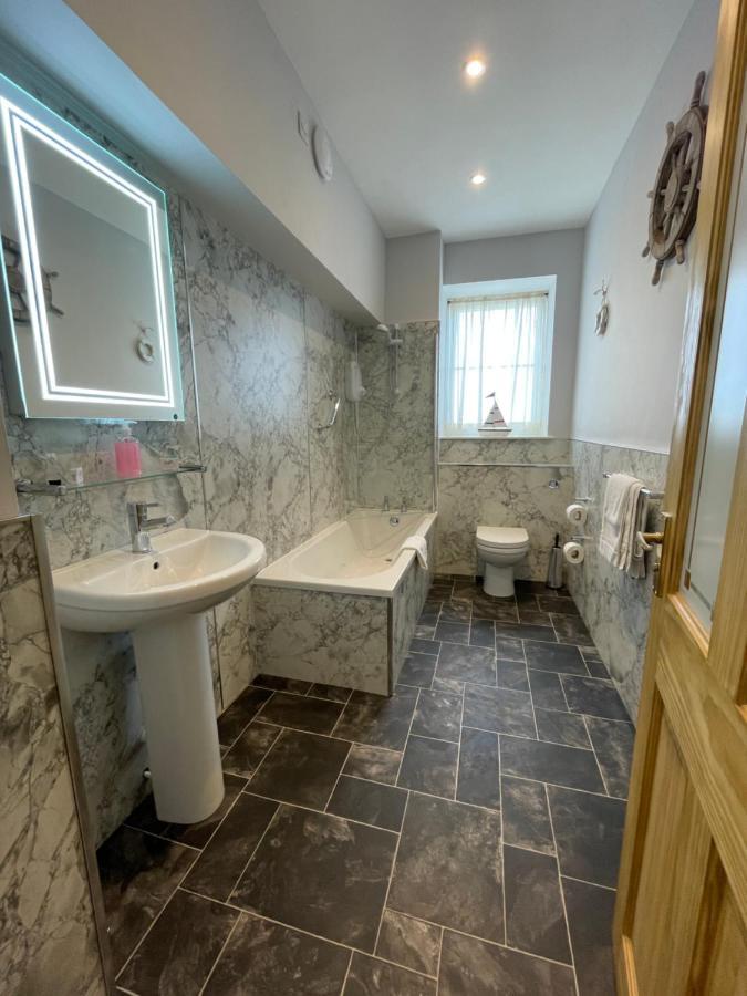 Chandlers Bnb Seahouses Exteriör bild